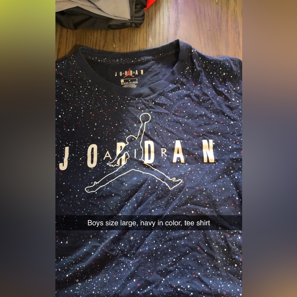 Jordan Navy T-Shirt with Speckle Pattern